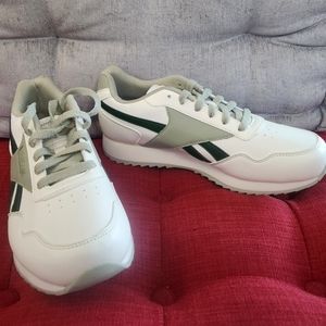 Reebok Sneakers, never worn!